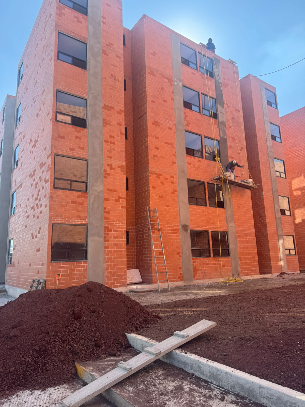 Estructura de tabique y cimentación en Puebla